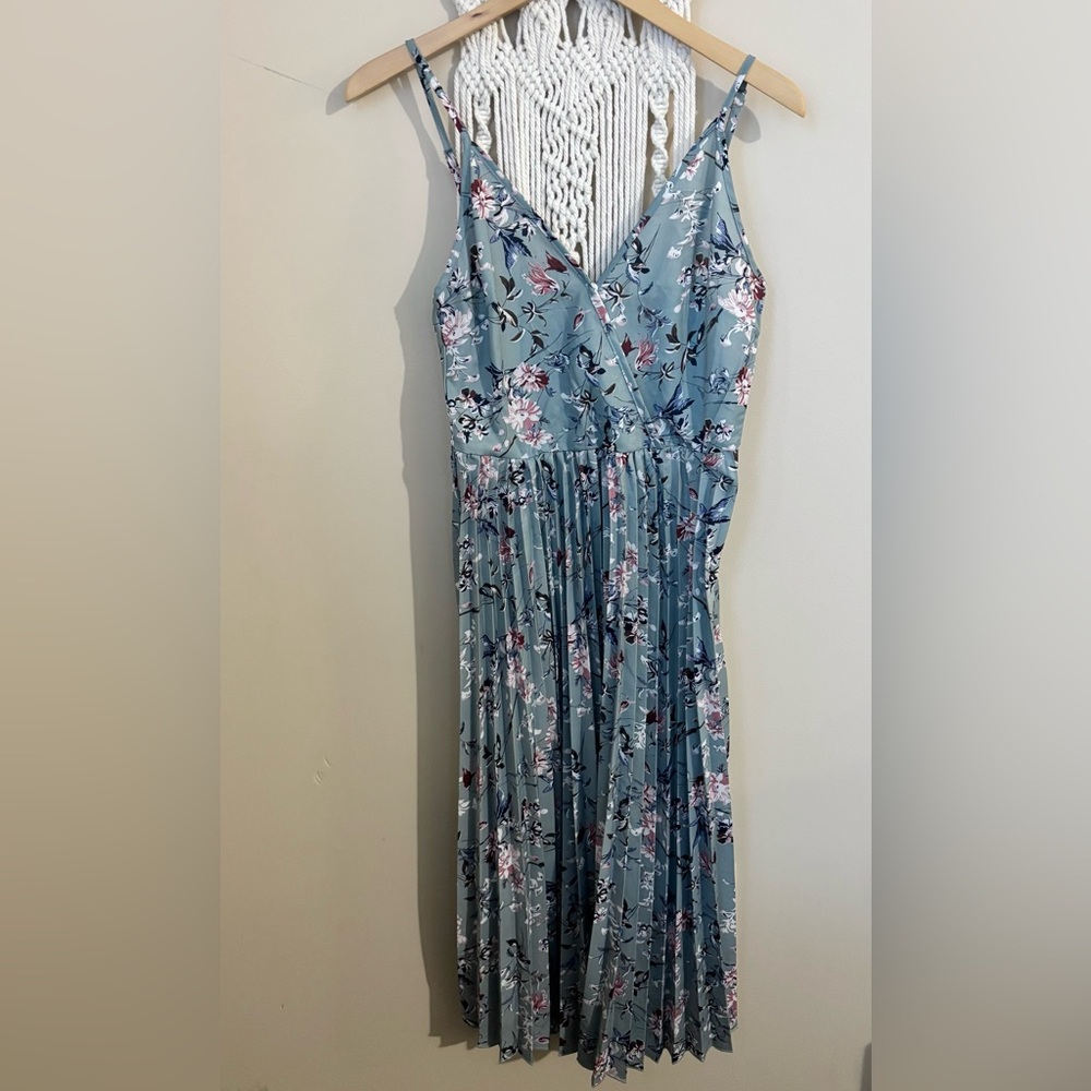 Floral Blue Sleeveless Dress